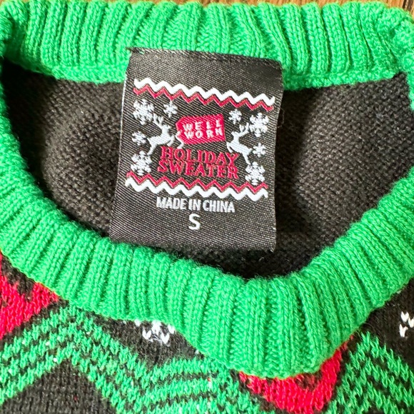Boys Size Small Ugly Xmas Sweater - Picture 5 of 6